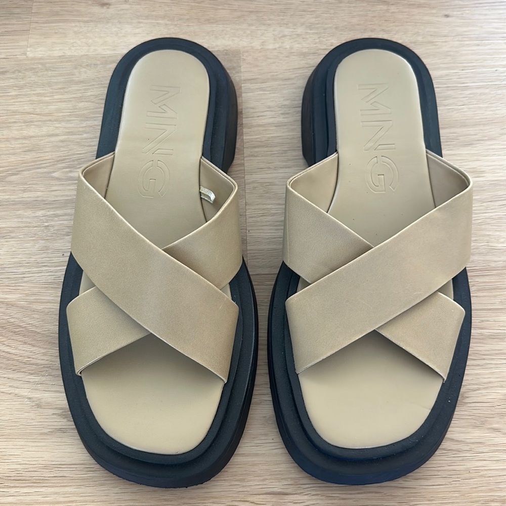 Mango leather contrast sole chunky cross strap sandals in beige 10